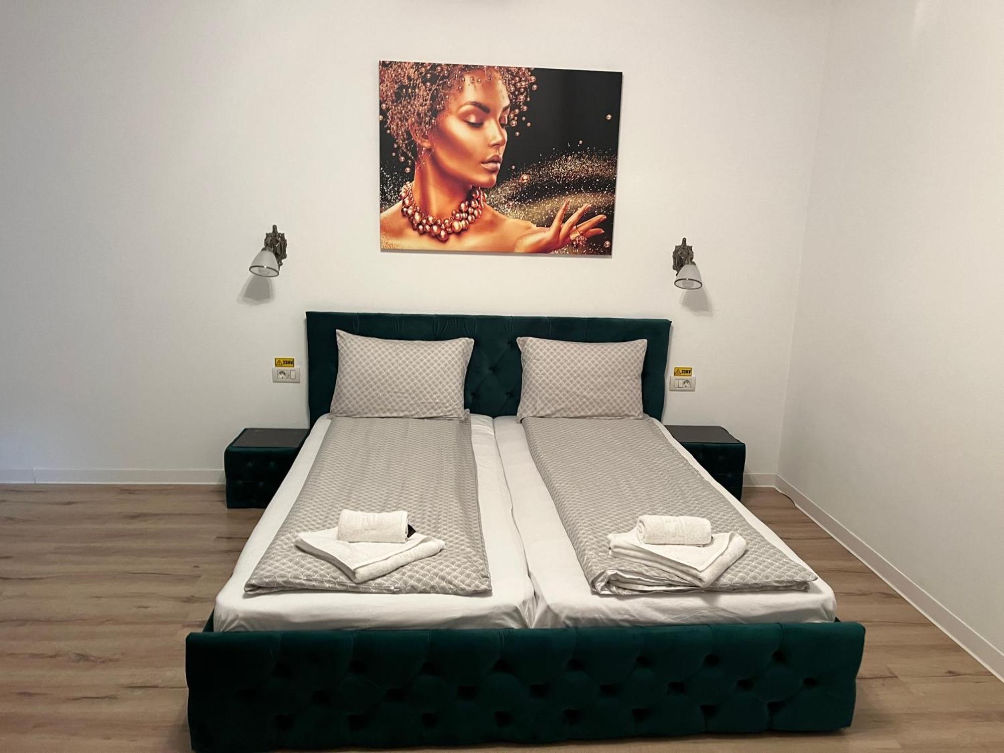 Pensiunea Queen Remetea Mare Buitenkant foto