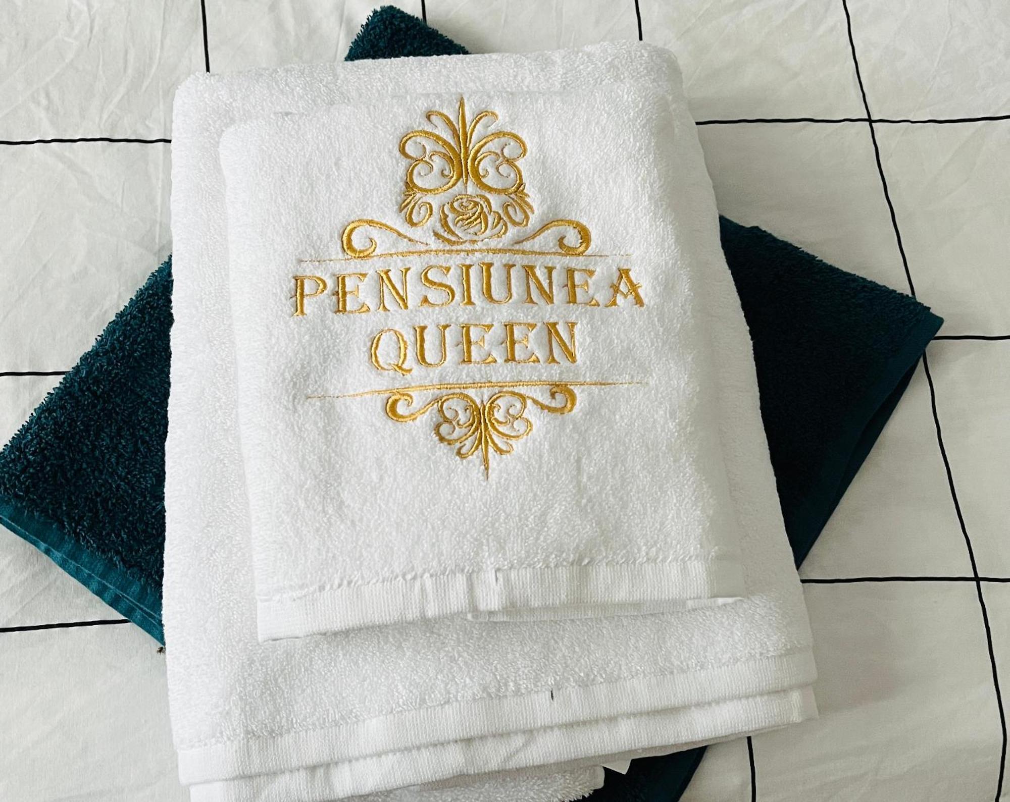 Pensiunea Queen Remetea Mare Buitenkant foto